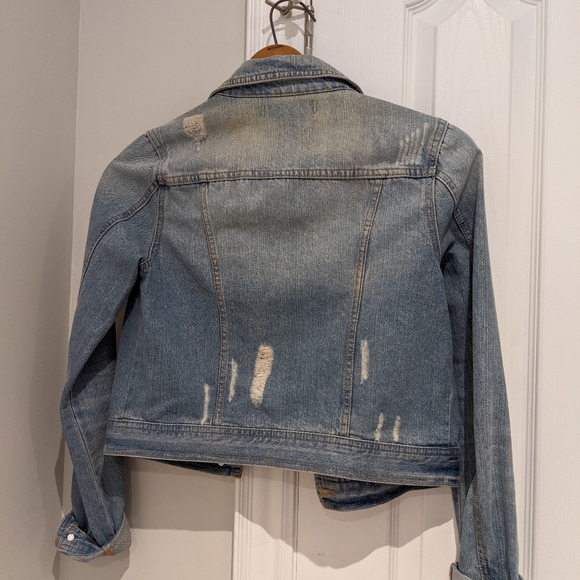 Cropped Distressed Denim Jacket - Picture 4 of 4